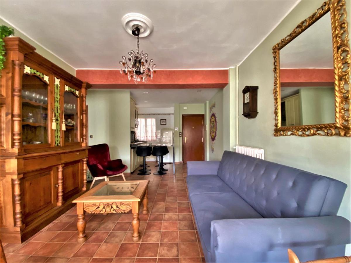 شقة Housing Leon Marigold المظهر الخارجي الصورة